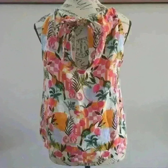 C&C CALIFORNIA | Women's Tropic Narrow Banded Braided Neckline LinenHal… - Picture 5 of 6